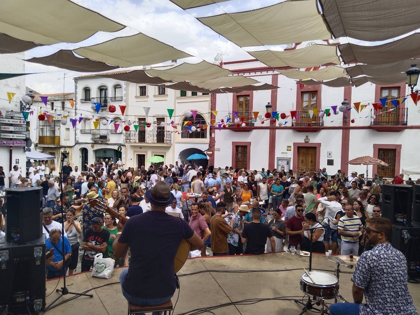 Los casareños exprimen al máximo las fiestas de día