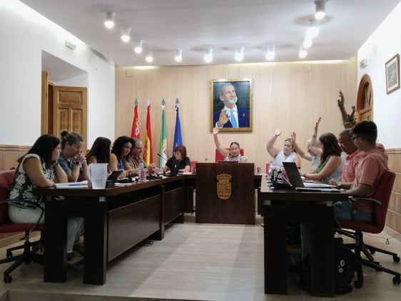 El pleno saca adelante los presupuestos de 2024, los primeros en ser aprobados por el Partido Popular