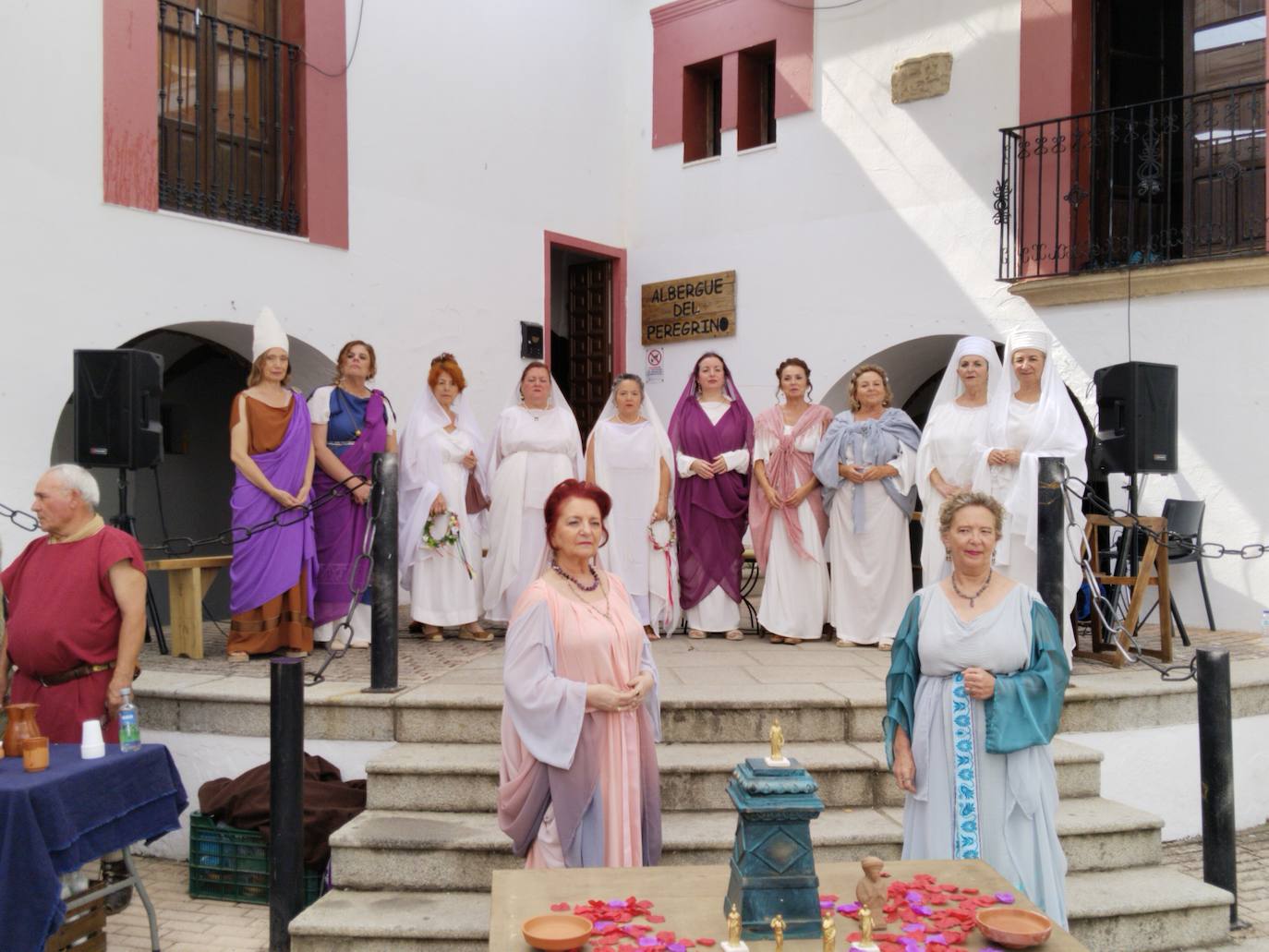 Imagen principal - Los casareños disfrutan con la cultura y costumbres romanas