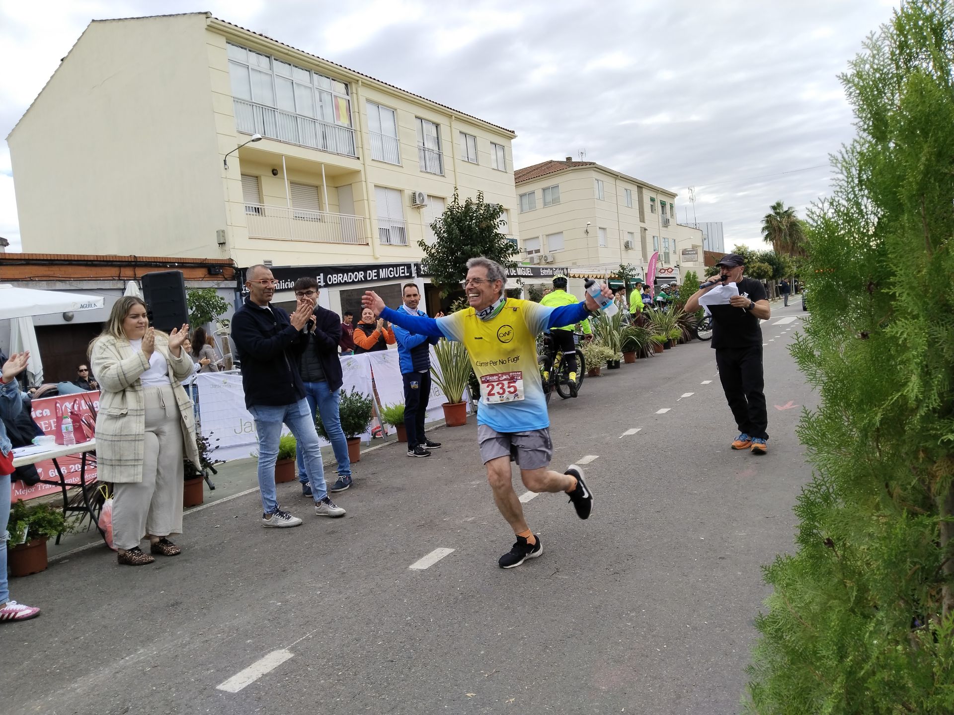 Imagen secundaria 1 - Día grande de atletismo en Casar de Cáceres