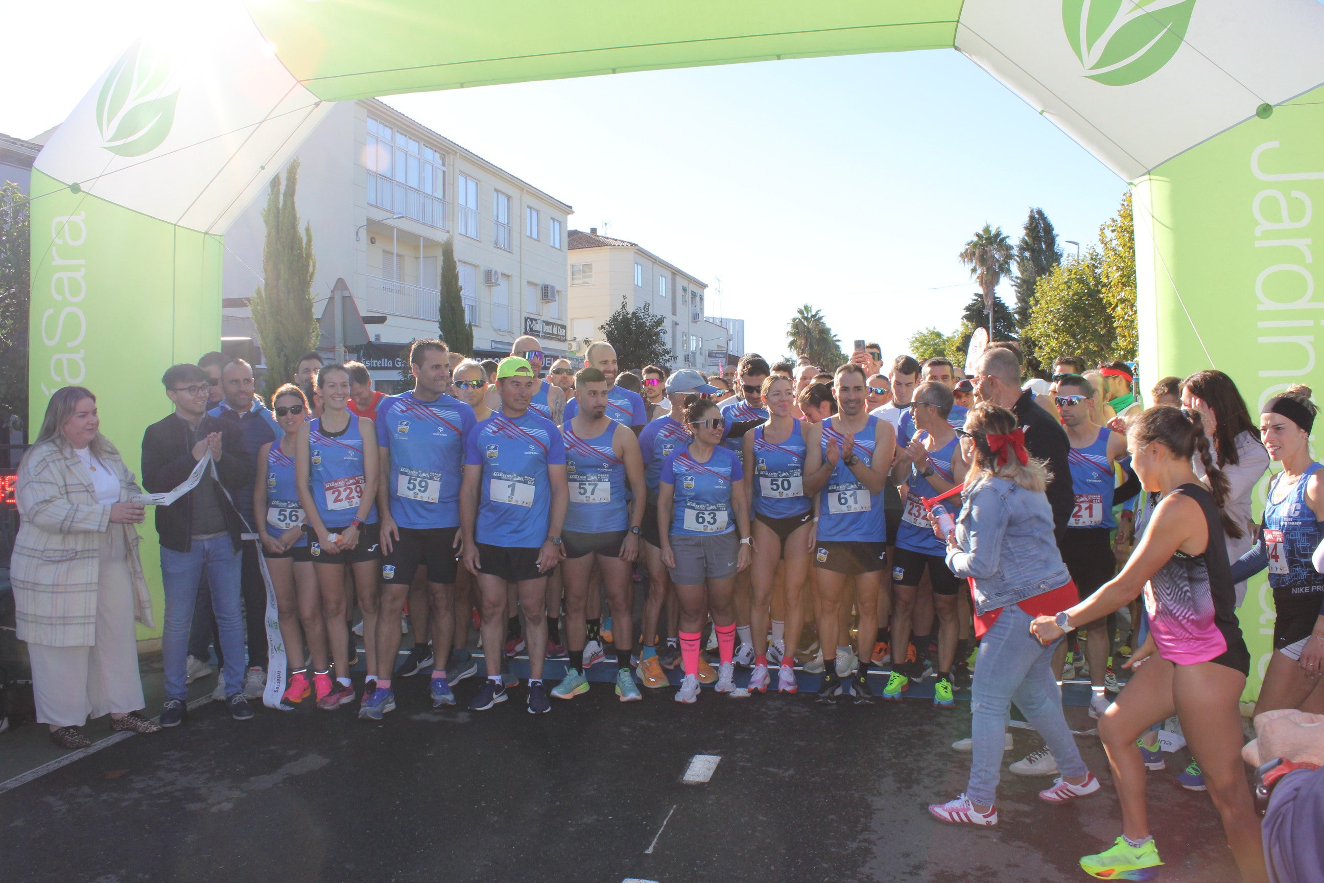 Algunos de los momentos vividos hoy en la III Media Maratón y 10K Torta del Casar