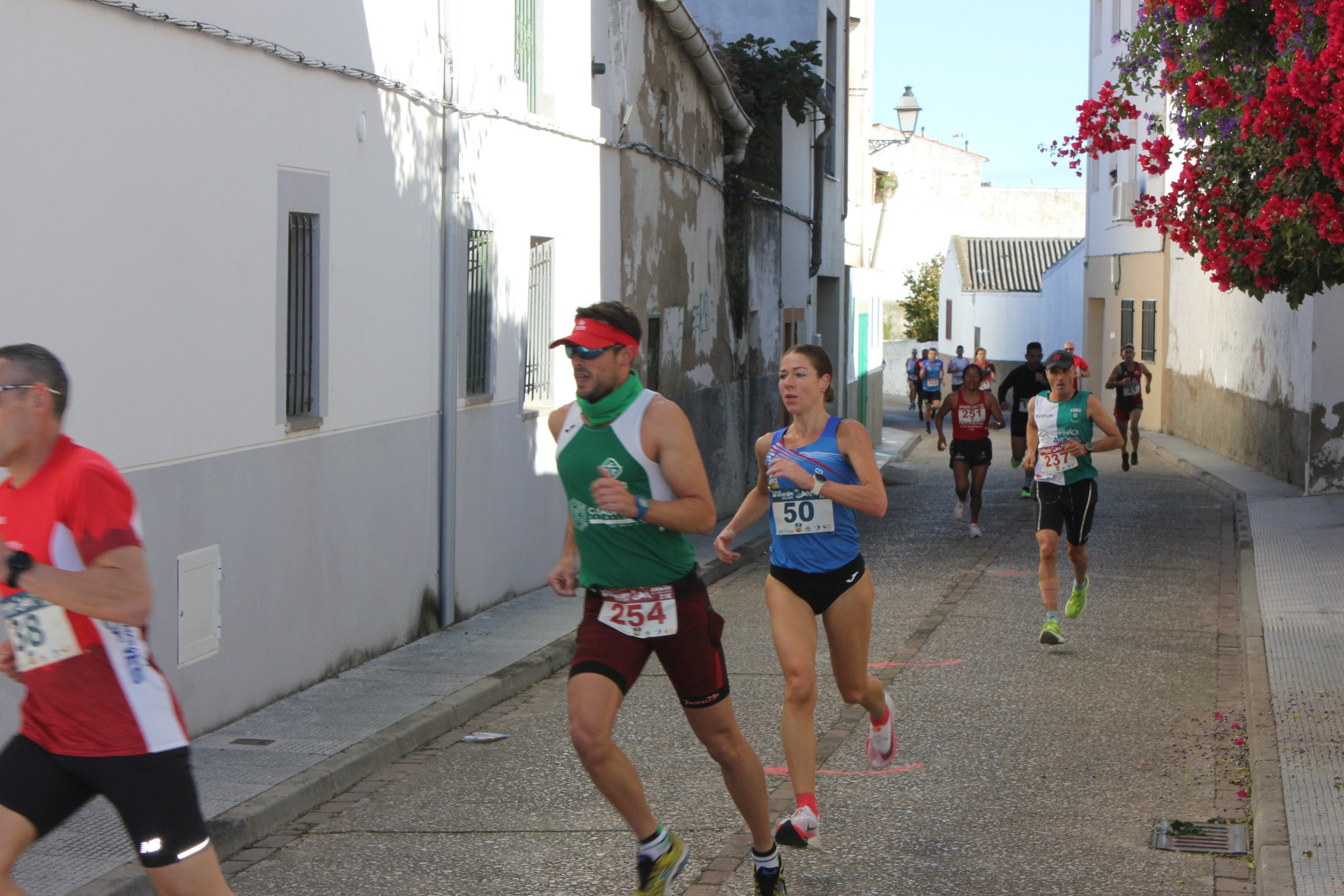 Algunos de los momentos vividos hoy en la III Media Maratón y 10K Torta del Casar