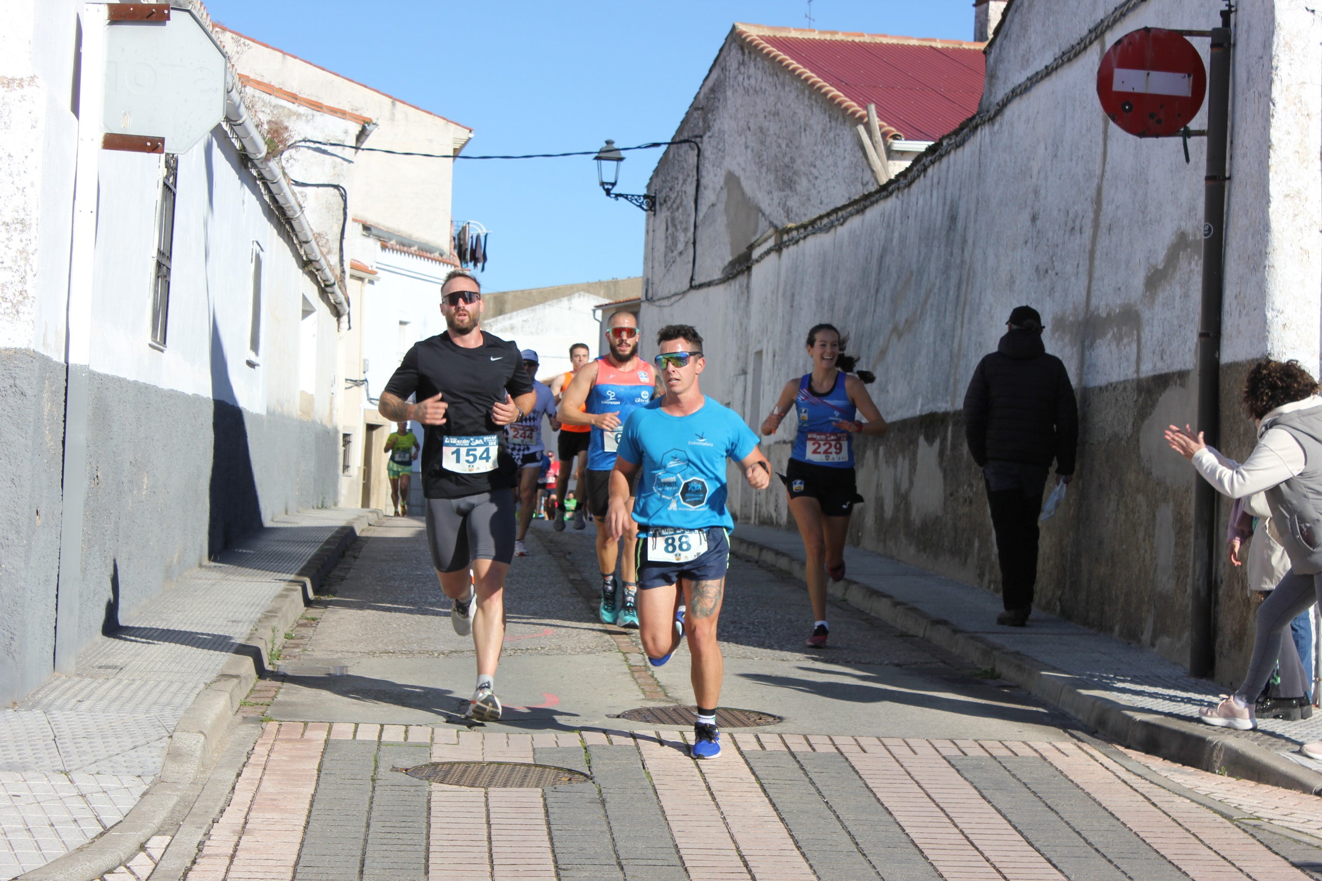 Algunos de los momentos vividos hoy en la III Media Maratón y 10K Torta del Casar