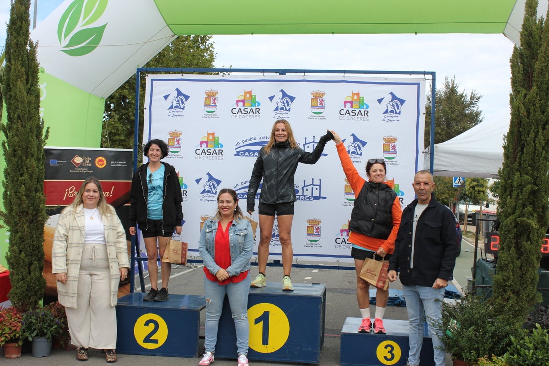 Algunos de los momentos vividos hoy en la III Media Maratón y 10K Torta del Casar
