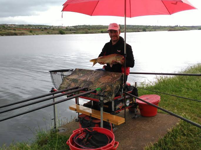 Jorge Román pertenece a la Asociación de Pesca Peñas del Tesoro de Malpartida de Cáceres. 