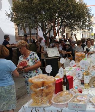 La Mesa del Ramo recauda unos 6.650 euros