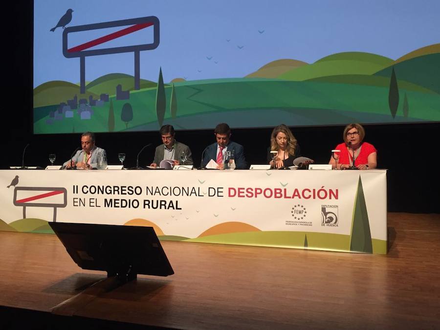 Rosario Cordero destaca en Huesca el Pacto Político y Social alcanzado en Cáceres sobre despoblamiento