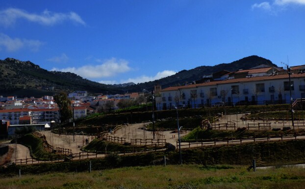 El aspecto actual que presenta el parque del Peñón durante las obras. 