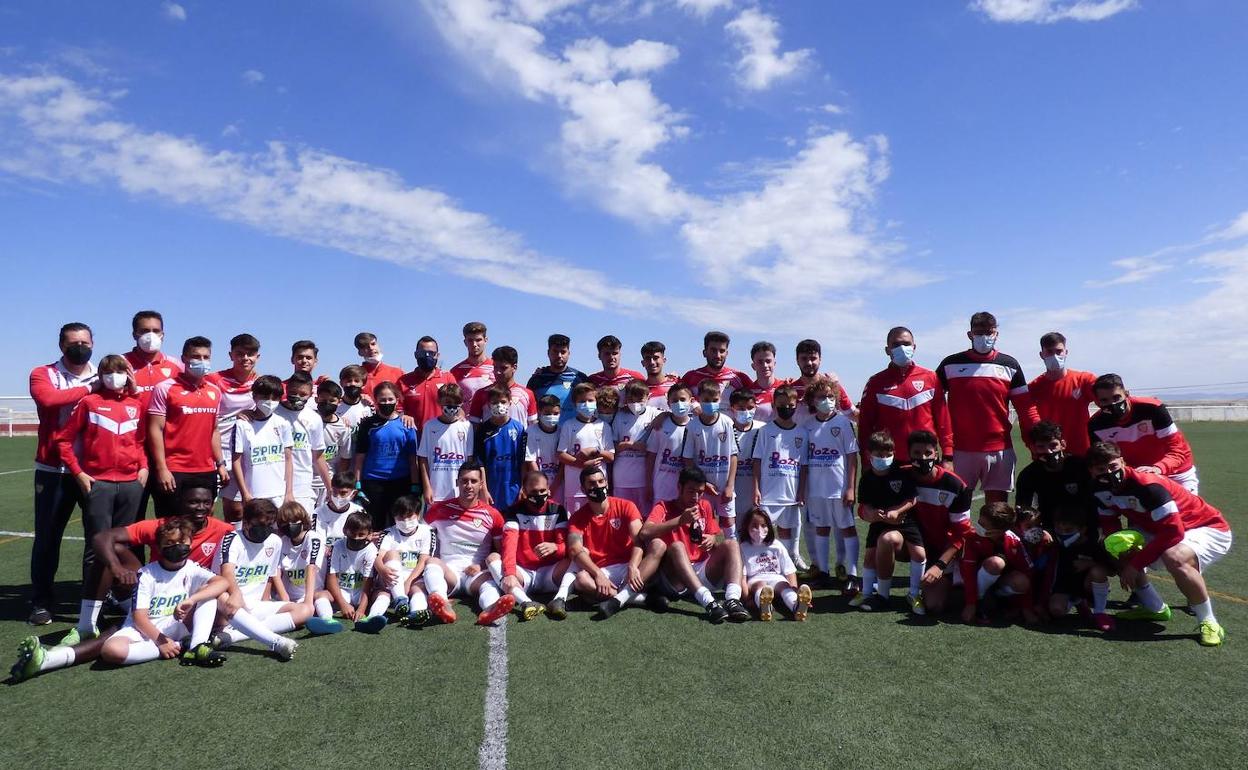 El CD Castuera-Subastacar cierra la temporada como primero de grupo en la fase de permanencia