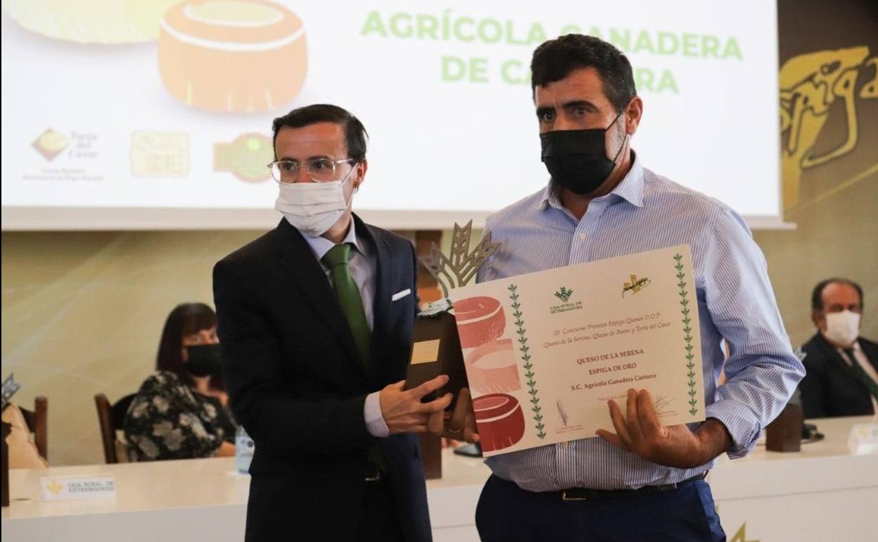 La Cooperativa Ganadera de Castuera se hace con la Espiga de Oro en los III Premios Espiga DOP Queso de la Serena