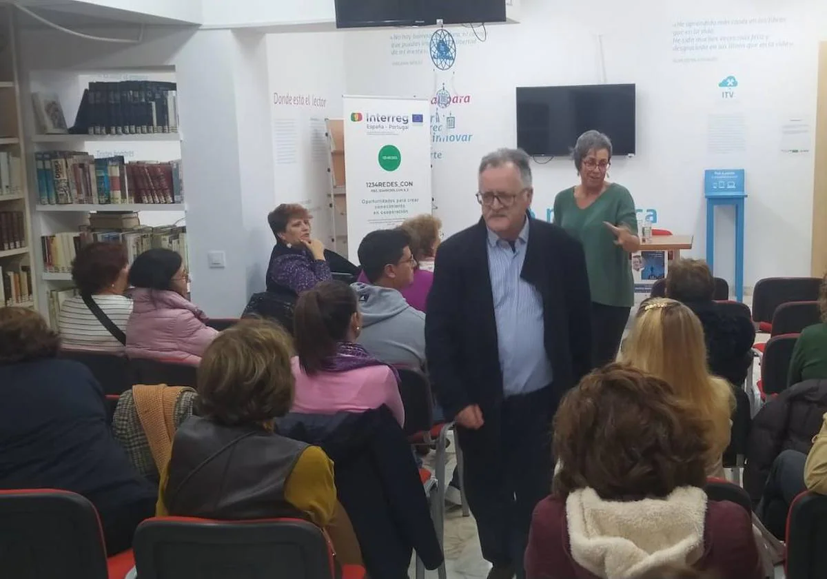 Pepe Cercas y Chus García acercaron a Castuera el programa 'Literatura en mi pueblo'.