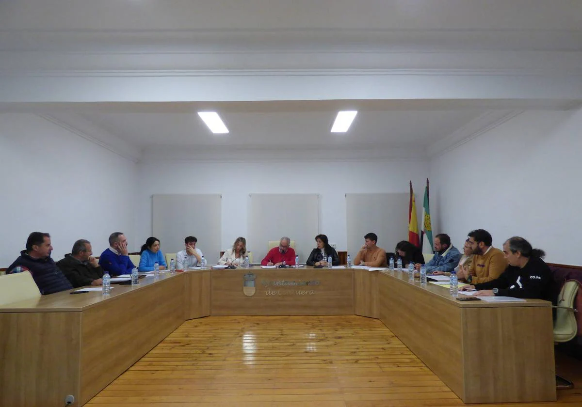 El Ayuntamiento de Castuera celebra hoy viernes 1 de diciembre un pleno extraordinario y urgente