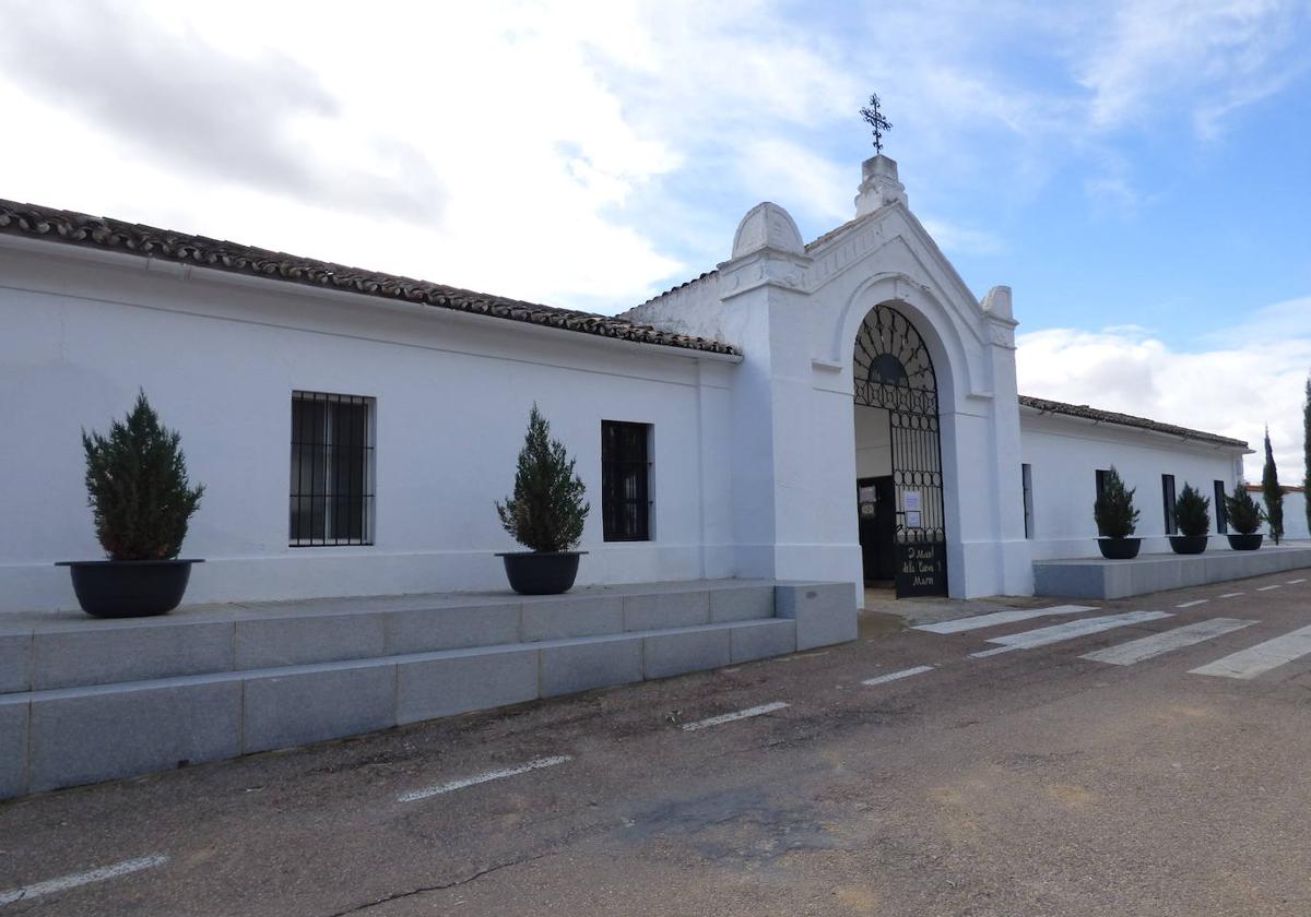 Horario especial del cementerio con motivo de la festividad del día de la Madre