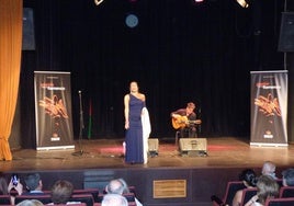 Actuación de Celia Romero en la velada flamenca.