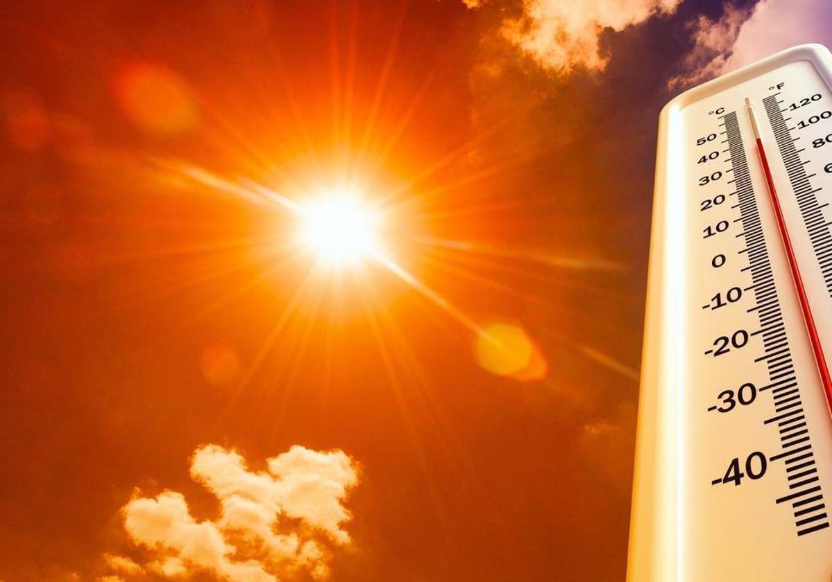 Aemet eleva a naranja el nivel de la alerta por altas temperaturas este martes 23 de julio