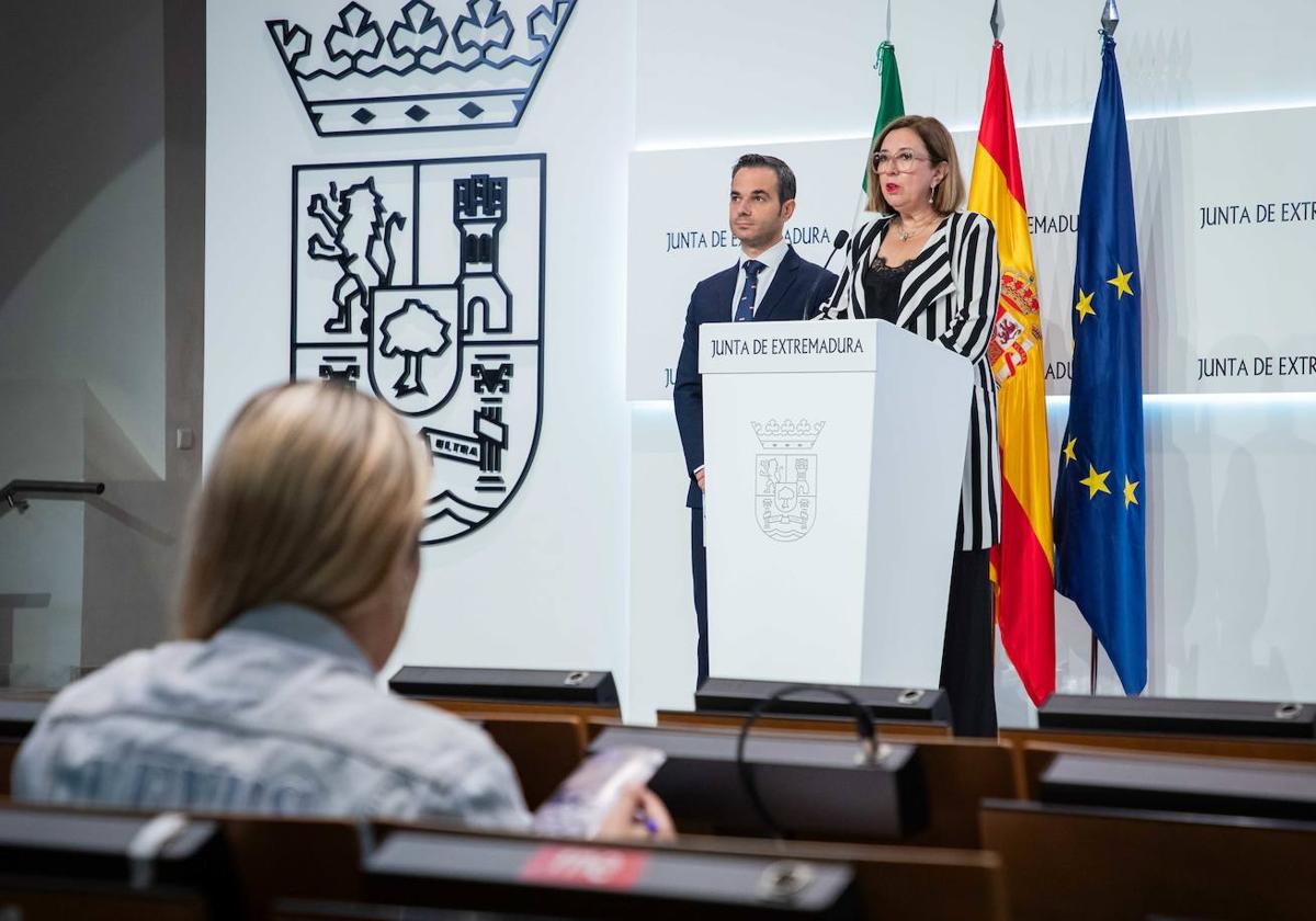 La Junta avanza en la estrategia de asesoramiento al sector ganadero con visitas informativas a ganaderos y una Guía de Sanidad Animal