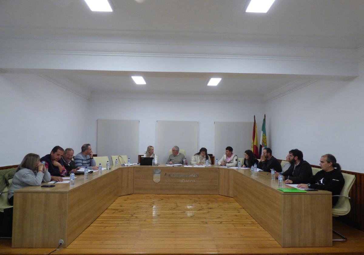Imagen de la última sesión de pleno de la Corporación Municipal de Castuera.