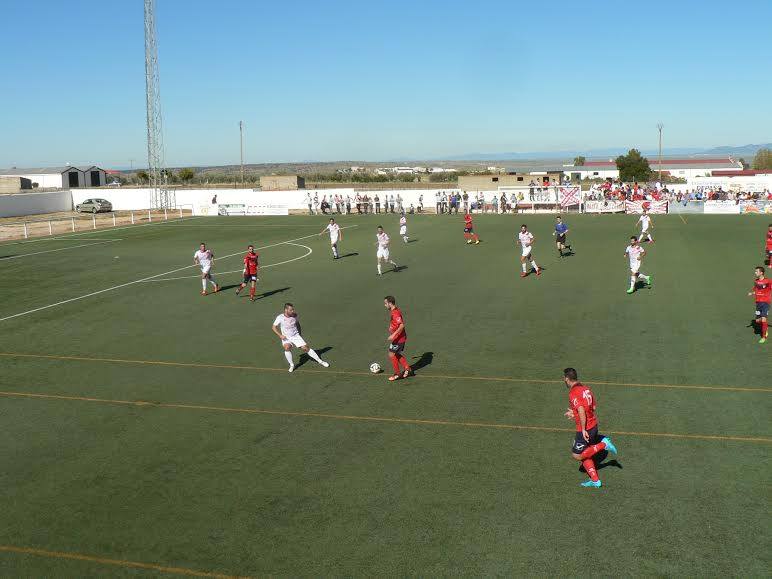 Empate en el derbi de La Serena entre el CD Castuera-Subastacar y CD Quintana (2-2)