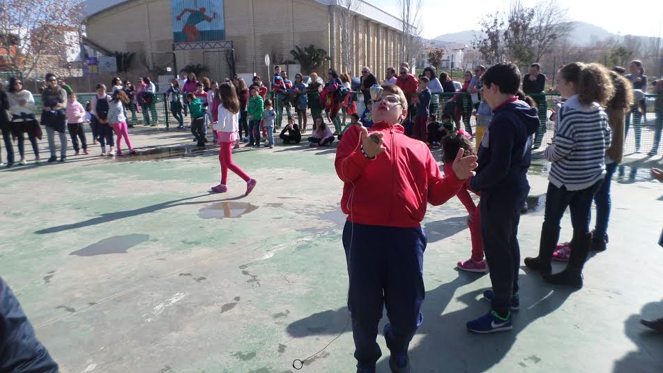 Celebrado con éxito el primer campeonato de lanzamiento de peonza
