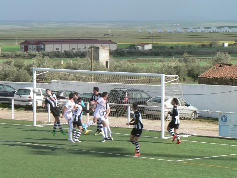 El CD Castuera-Subastacar buscará su cuarta victoria consecutiva en Hornachos