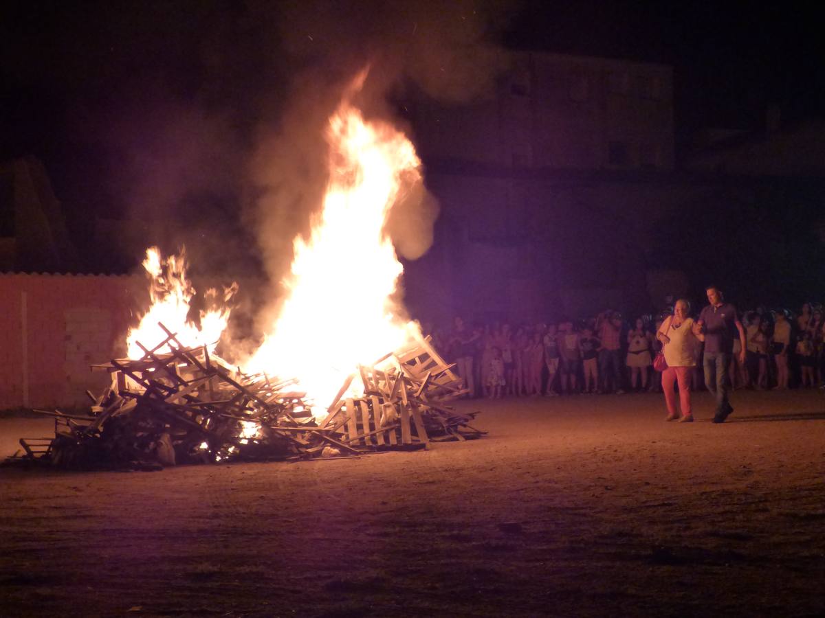 Castuera celebró por todo lo alto la noche de San Juan