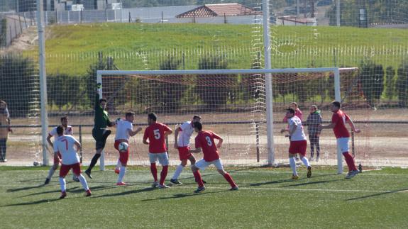 El C.D. Castuera Subastacar defiende el liderato ante el Guareña