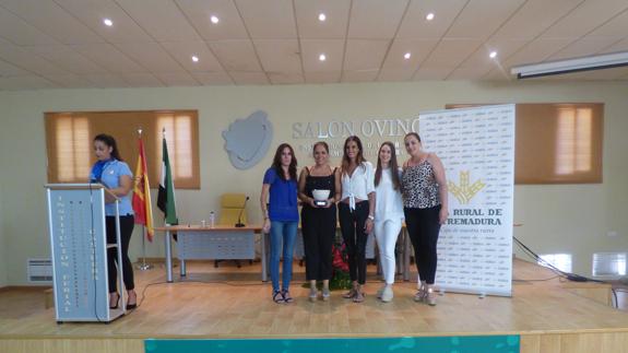 La peña 'Las Zagalas', ganadora del 23º concurso de calderetas 'Caldero de Oro de Corderex'