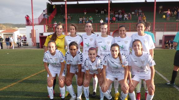 Demasiado castigo para el CD Castuera Femenino en su estreno en la Segunda División Nacional ante el Extremadura