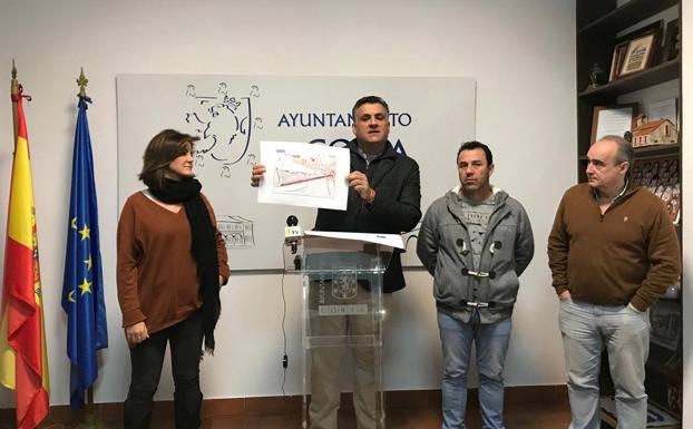 Presentación del proyecto en el Ayuntamiento de Coria