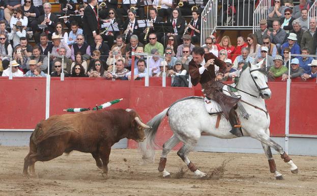 Gran tarde de toros en el Festival Taurino de la Feria Internacional del Toro de Coria