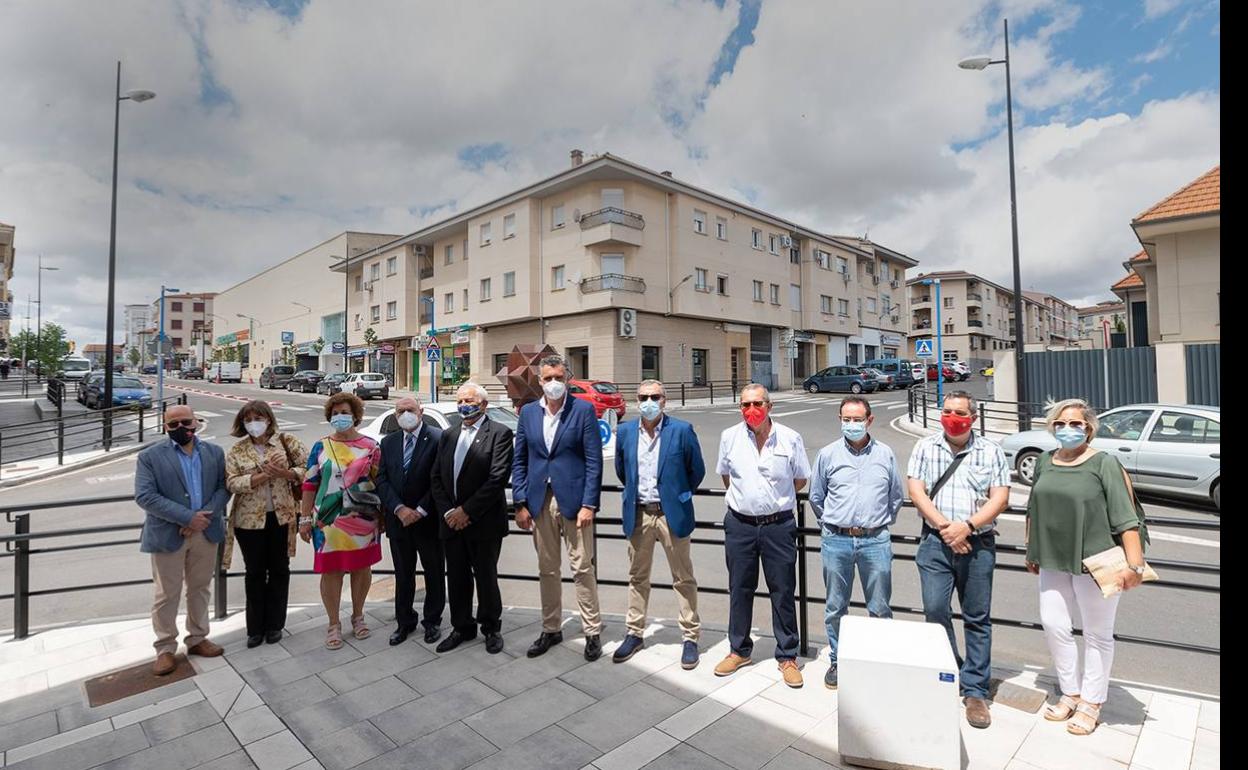 Momento de la inauguración del monumento