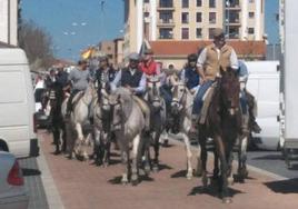 Pasacalles de caballistas por Coria, en una edición anterior.
