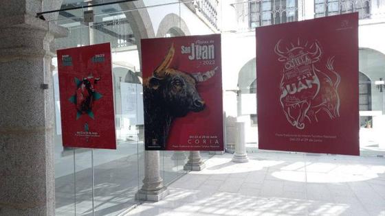 Exposición del Concurso de Carteles de San Juan en el Ayuntamiento