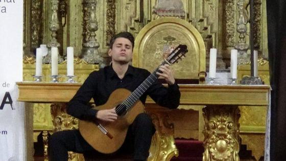 Esta noche concierto de Elia Portarena en la Plaza de la Catedral