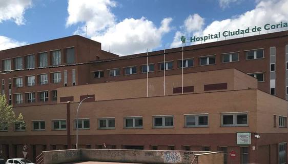 Ingresa en el Hospital de Coria un hombre tras sufrir un accidente de tráfico en Robledillo de Gata