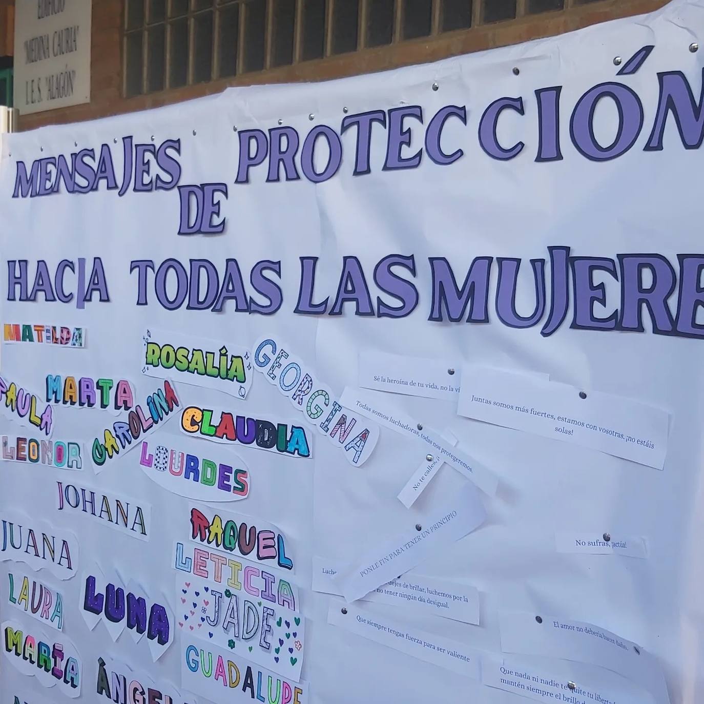 El IES Alagón se suma ala celebración del 25N
