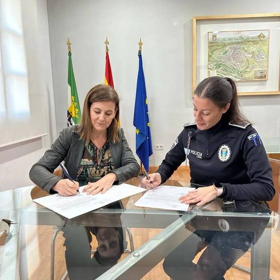 Fátima Sánchez se suma al cuerpo de Policía Local de Coria