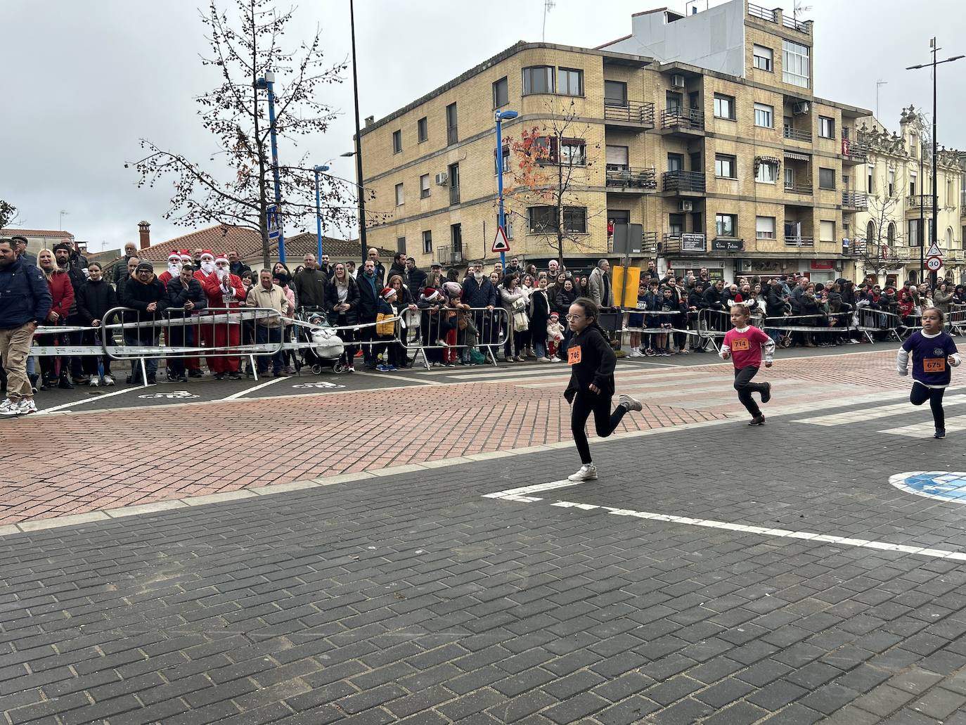Participación masiva en la San Silvestre de Coria 2023