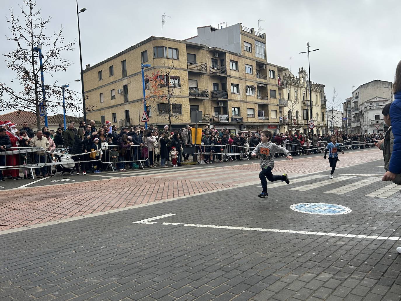 Participación masiva en la San Silvestre de Coria 2023