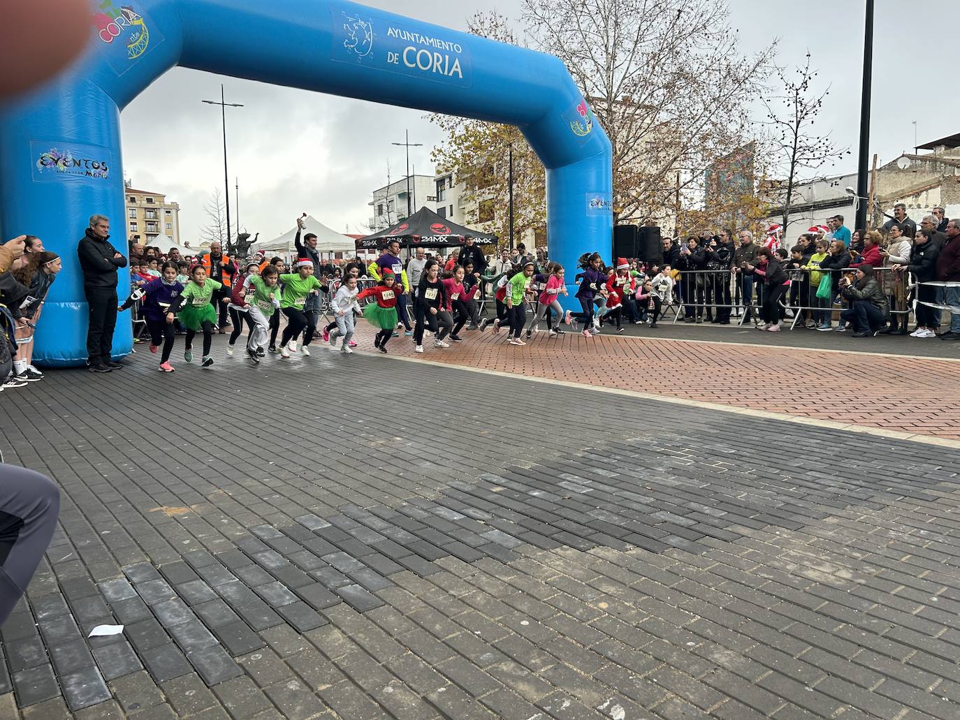Participación masiva en la San Silvestre de Coria 2023