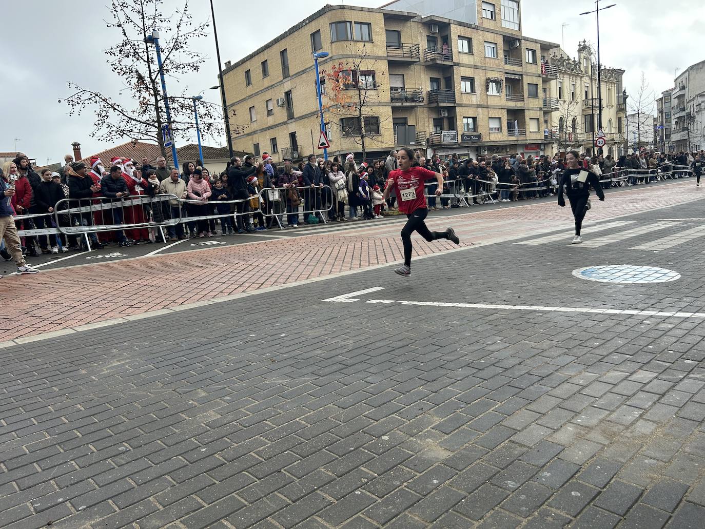 Participación masiva en la San Silvestre de Coria 2023