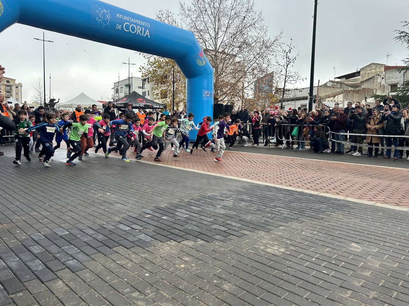 Participación masiva en la San Silvestre de Coria 2023