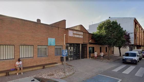 El CEPA de Coria oferta un curso gratuito de digitalización