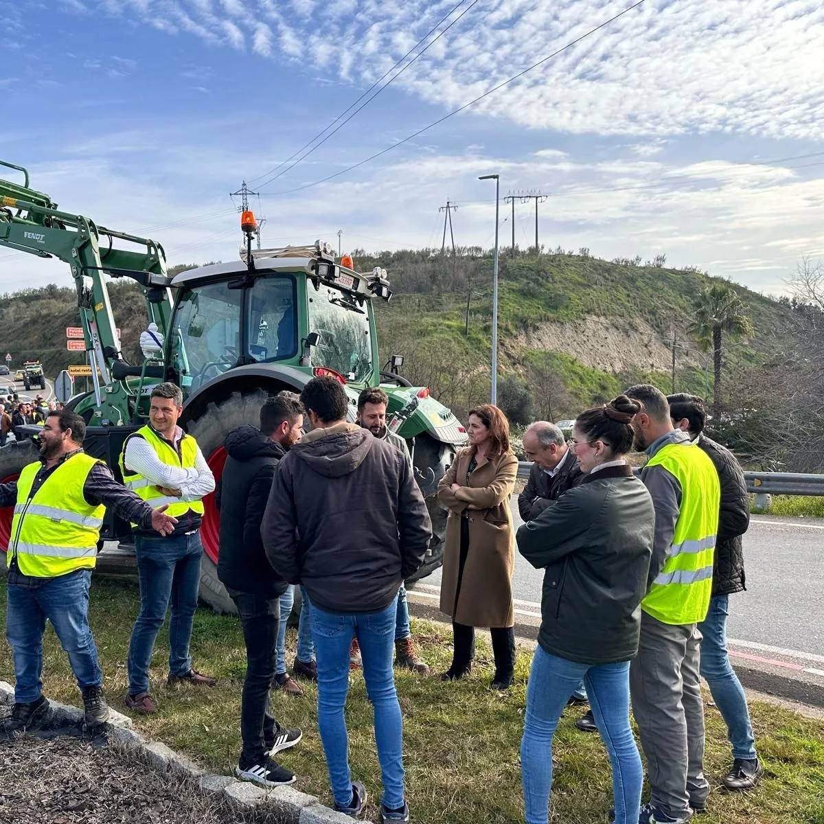 Los agricultores de Coria se unen a la jornada nacional de protesta en defensa del sector primario