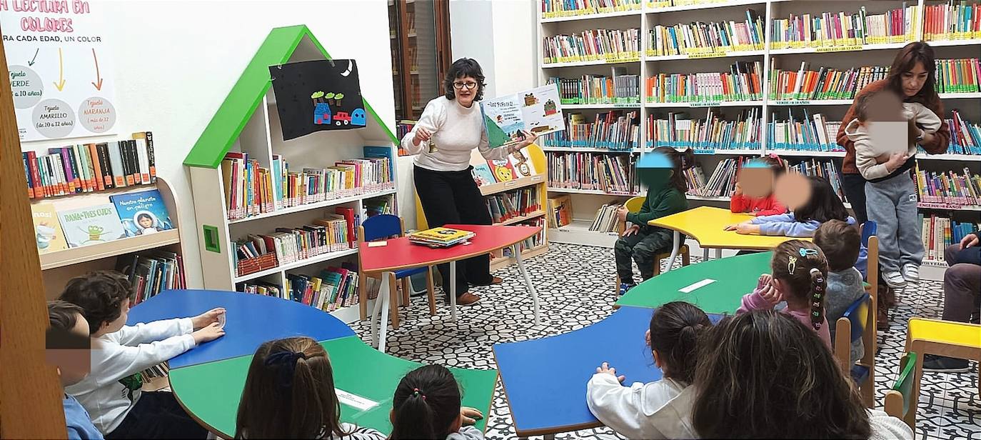 La Biblioteca Municipal organiza un cuentacuentos en los centros educativos «Virgen de Argeme» y «Camilo Hernández»