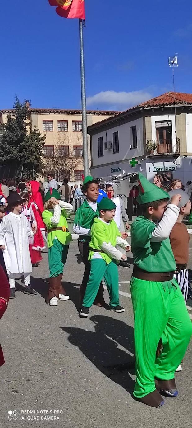 Coria finaliza el Carnaval 2024 con el esperado desfile educativo