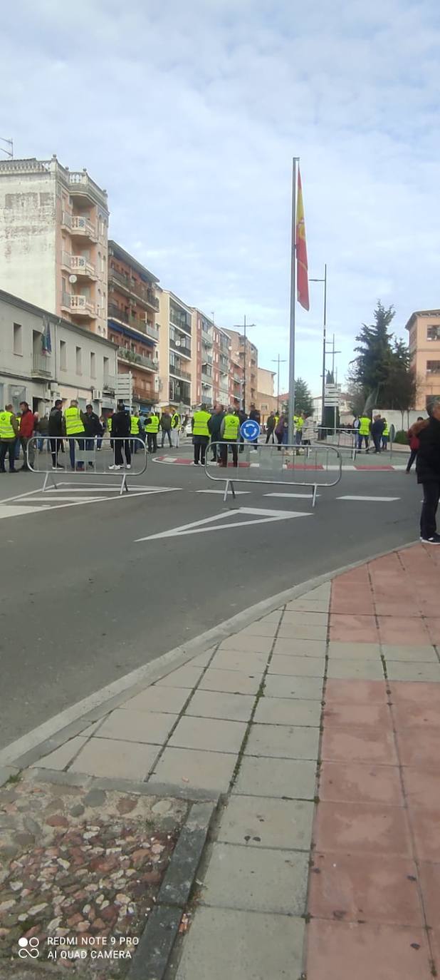 Agricultores de Coria se manifiestan en el casco urbano de la ciudad