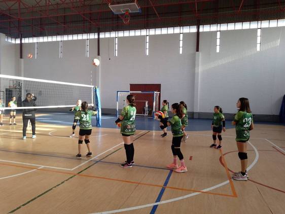 Viernes lleno de voleibol en Coria