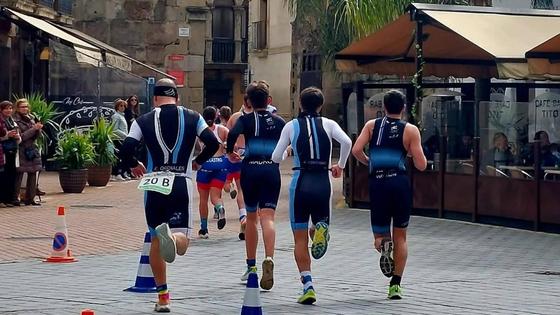 El Club Natación Cáceres Los Delfines, Capex y el Club Triatlón Don Benito ganan el V Duatlón Sprint Diego Paredes