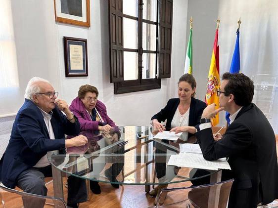 Coria materializa la permuta del inmueble destinado a los cines de Rincón del Obispo